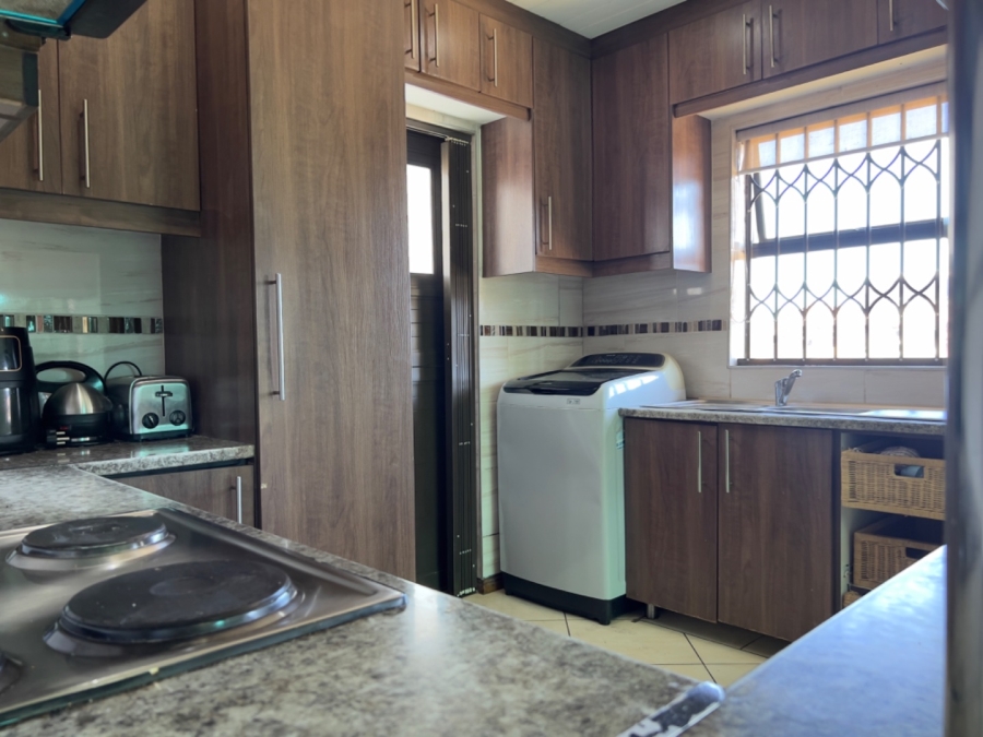 3 Bedroom Property for Sale in Hillcrest Heights Western Cape
